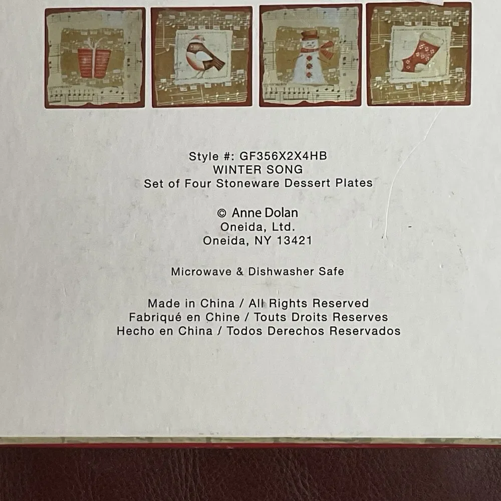 Oneida Winter Song Set Of 4 Salad Or Dessert Plates 8” Boxed Red Music Notes
